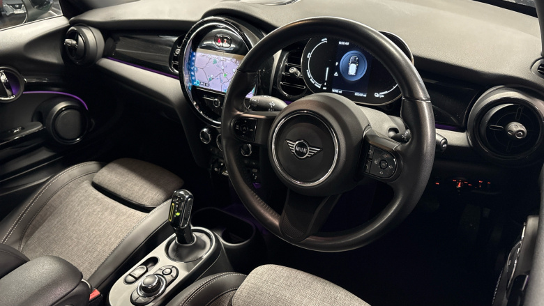 MINI Hatchback 135kW Cooper S Level 2 33kWh 3dr Auto Electric Hatchback